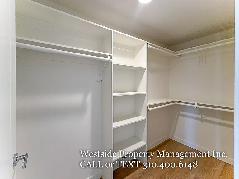 6546-6548 1/2 La Mirada Ave — Photo 12