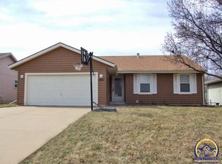 2601 SW Ancaster Rd, Topeka, KS 66614