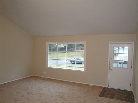 5th image of 4273 Applewood Ln
