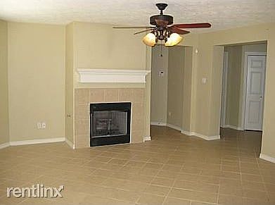 3311 Living room