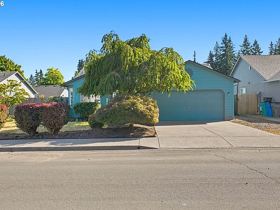 2nd image of 15417 NE 84th St