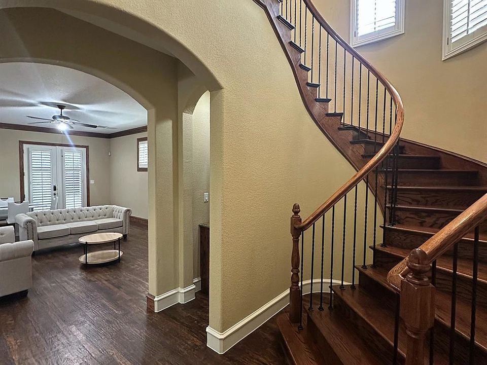 1st image of 4516 Gilbert Ave