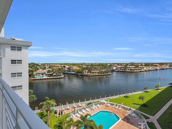 5th image of 3114 S Ocean Boulevard #705