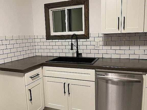 3rd image of 508 Hawthorne Ave