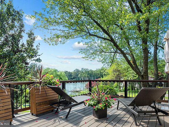 3rd image of 923 Barracuda Cove Ct