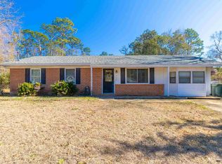 999 El Camino Dr, Cantonment, FL 32533
