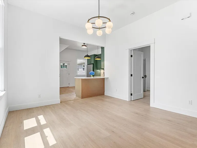 4535 NE Cleveland Ave — Photo 9