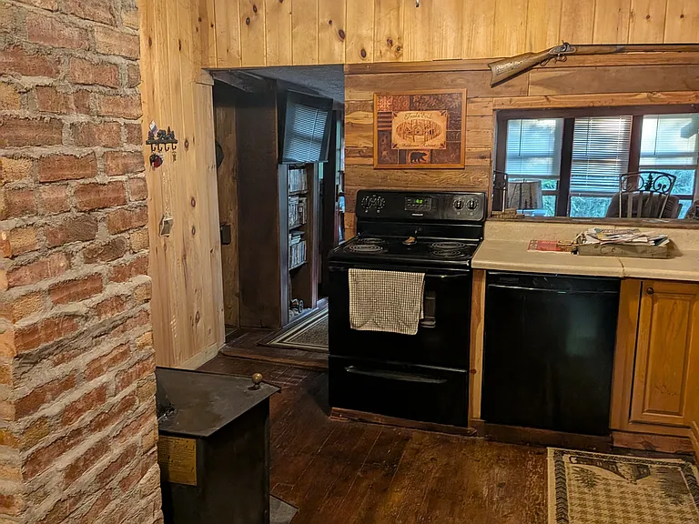 814 Heaton Creek Rd — Photo 13