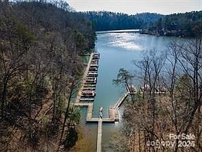 4th image of 30 Mountain Pkwy