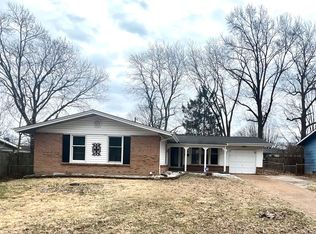 270 Brightmoor Dr, Florissant, MO 63033