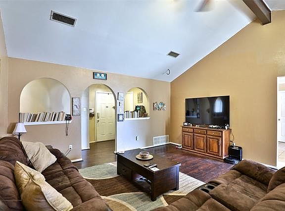 5th image of 2317 Cicily Ln