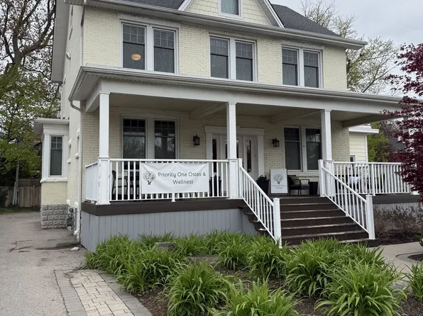 600 Brant St #B, Burlington, ON L7R 2G9