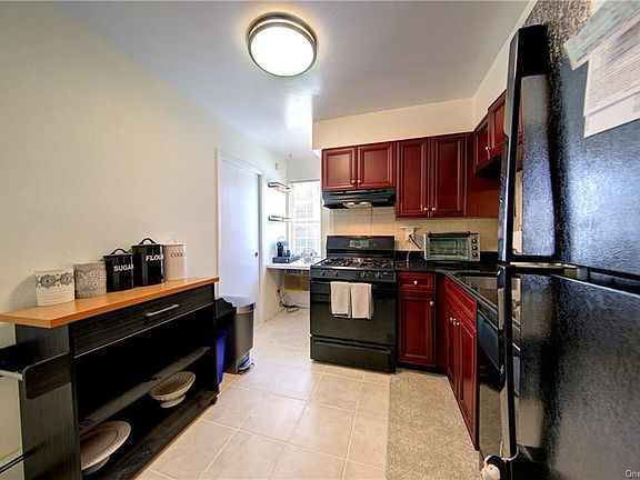 5th image of 207-18 Jordan Dr Unit 91L