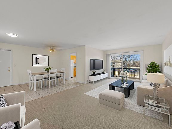 4th image of 311 N Carter St Unit 201