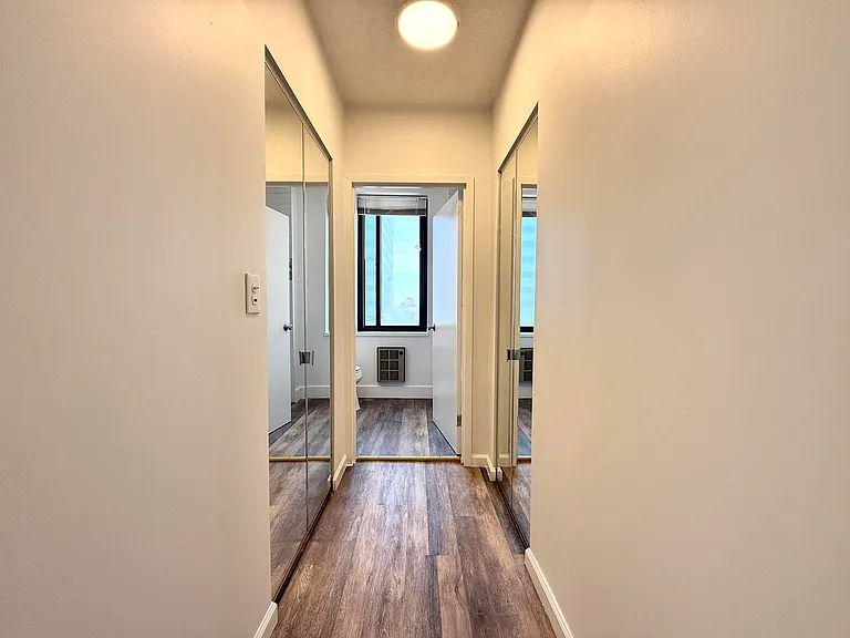 45 River Dr S #1906 — Photo 10