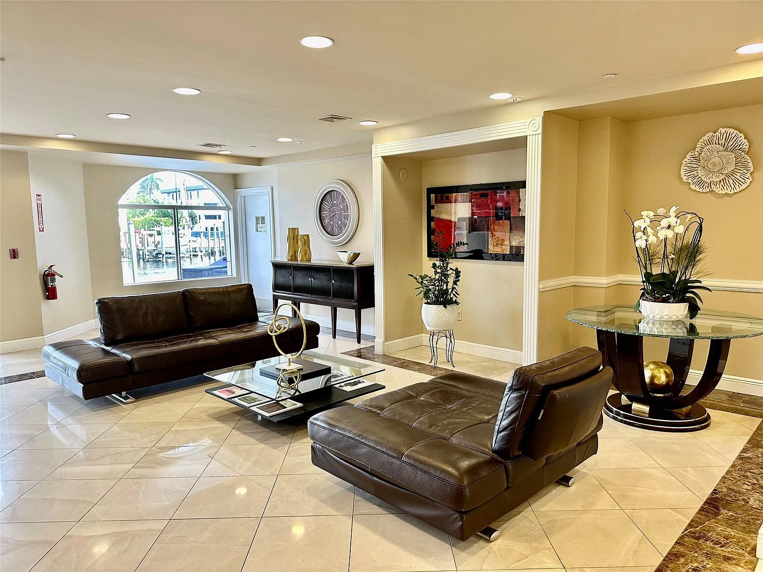 2 bed, 2.5 bath, 1770 sqft, $4,100 — Photo 4