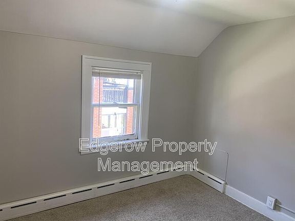3rd image of 1320 Quarry Ave NW #2