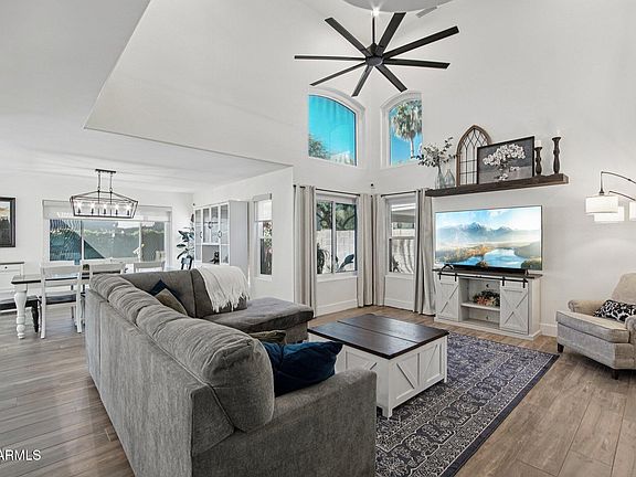 5th image of 4029 E COOLBROOK Avenue