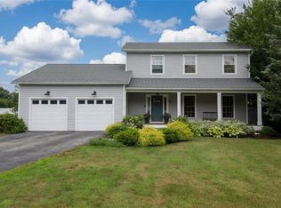 9 Kiki Cir, Cranston, RI 02921