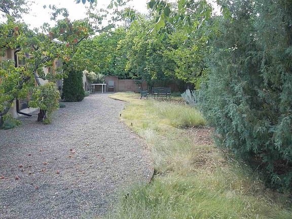 3rd image of 320 Camino Delora