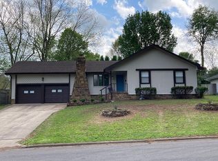 2364 E Cherryvale St, Springfield, MO 65804