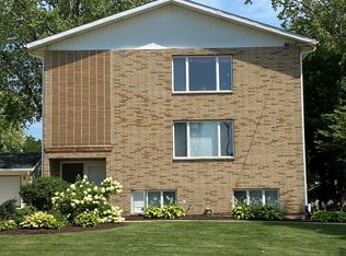 147 Curtis St #B, Lake Geneva, WI 53147