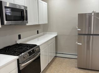 217 Carleton St FLOOR 3, Providence, RI 02908