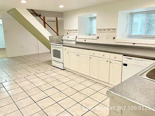 4640 Sansom St Photo 1