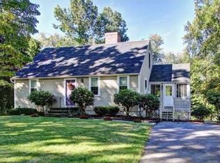 15 Old North Rd, Hudson, MA 01749