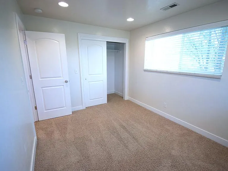 1000 E Center St #1 — Photo 8