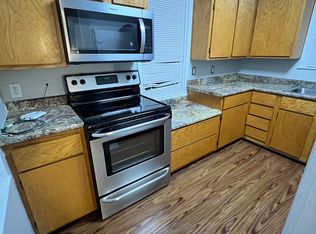 5023 Maple Dr, Sylvania, OH 43560