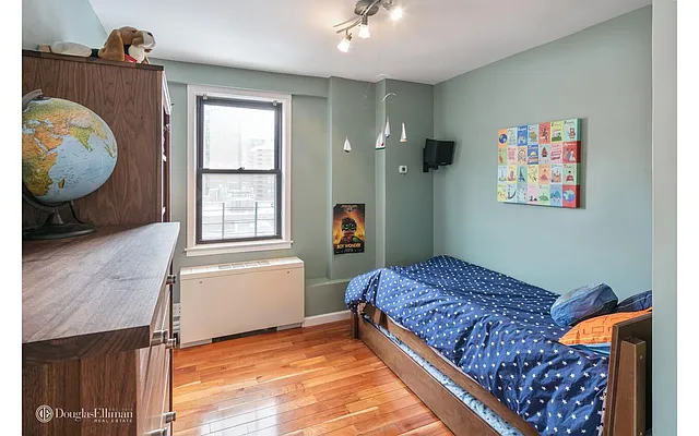Sold by Douglas Elliman | media 4