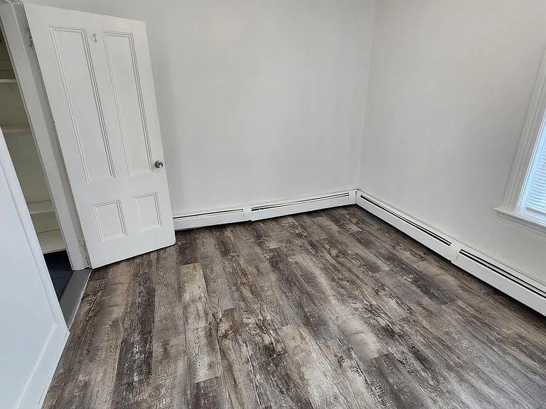 37 Watson St #2 — Photo 17