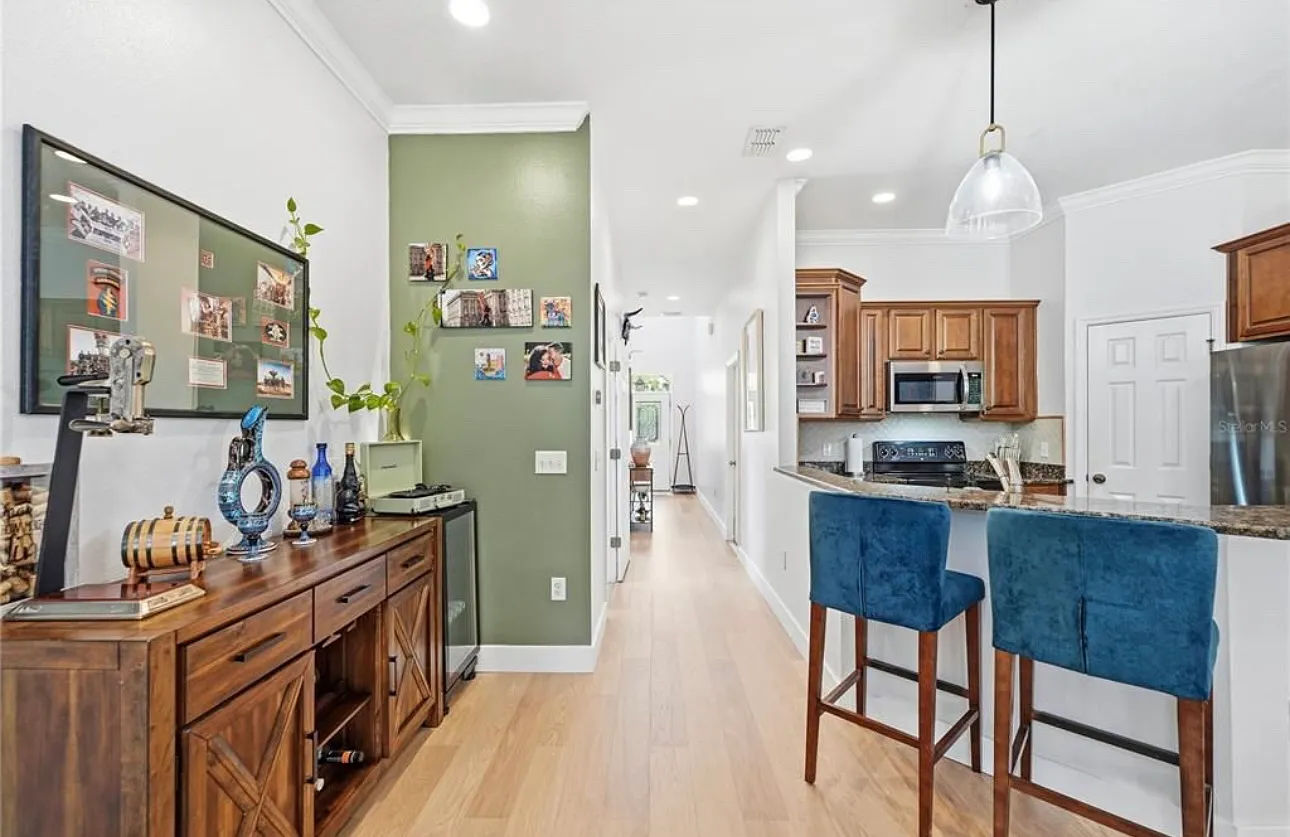 3 bed, 2.5 bath, 1671 sqft, $3,000 — Photo 4