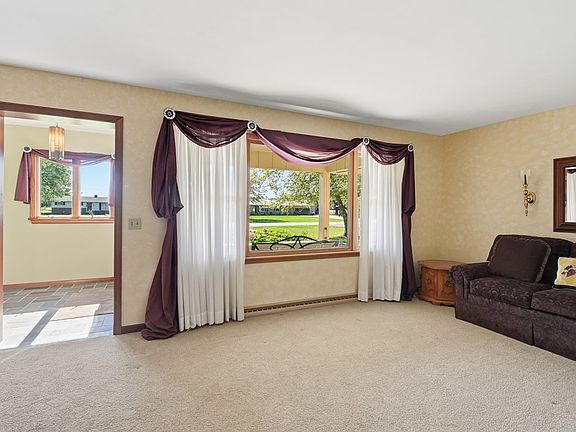 4th image of 2444 Spore Brandywine Rd