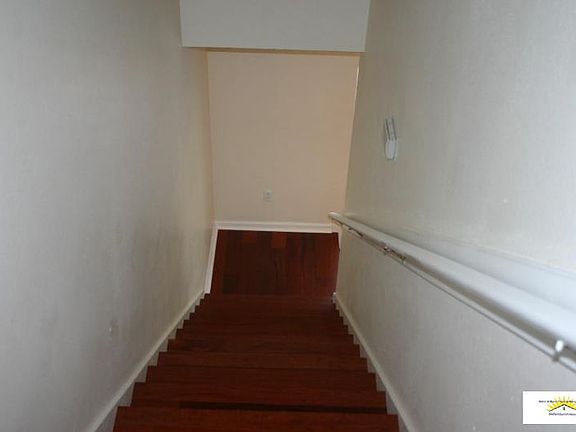 5th image of 394 Southern Branch Ln
