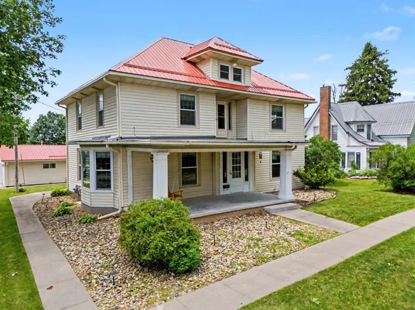 408 S Broadway St, Toledo, IA 52342