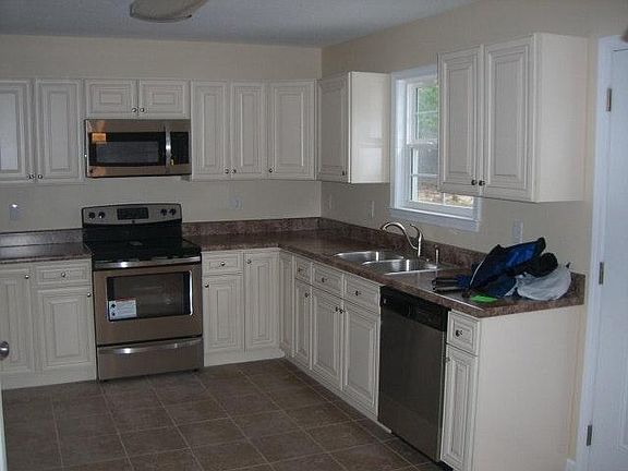 3rd image of 1405 Pine St