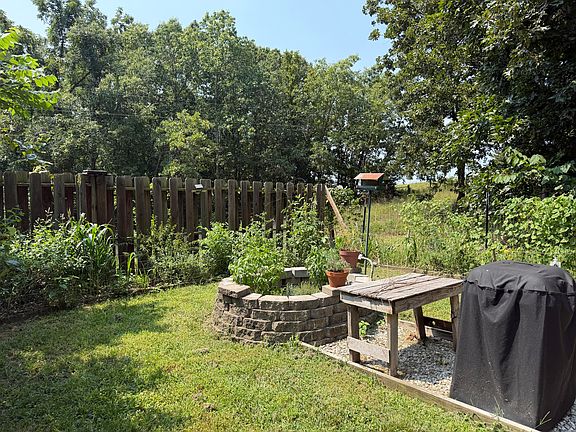 3rd image of 22827 Elderberry Drive W