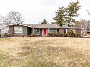 7585 Georgetown Dr, Hazelwood, MO 63042