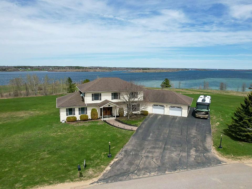 1st image of 65 Sparrowhawk Point Rd