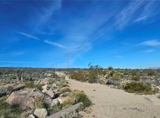 800 Meehleis Rd, Lucerne Valley, CA 92356