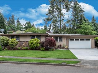 2717 NE 24th St, Renton, WA 98056