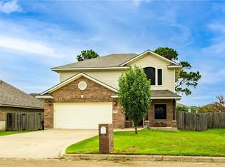 2718 Horse Haven Ln, College Station, TX 77845