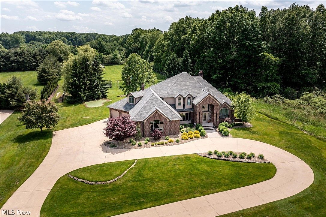 7005 Southberry Hl, Canfield, OH 44406 Zillow