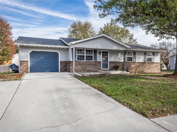 309 Ackerman Pl, Troy, IL 62294