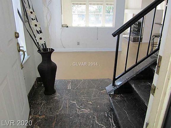 2nd image of 7845 Surfcrest Ct #0