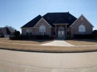 24 Glenbrook, Bentonville, AR 72712