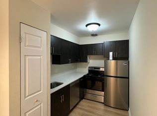 5917 N Kenmore Ave APT 223, Chicago, IL 60660