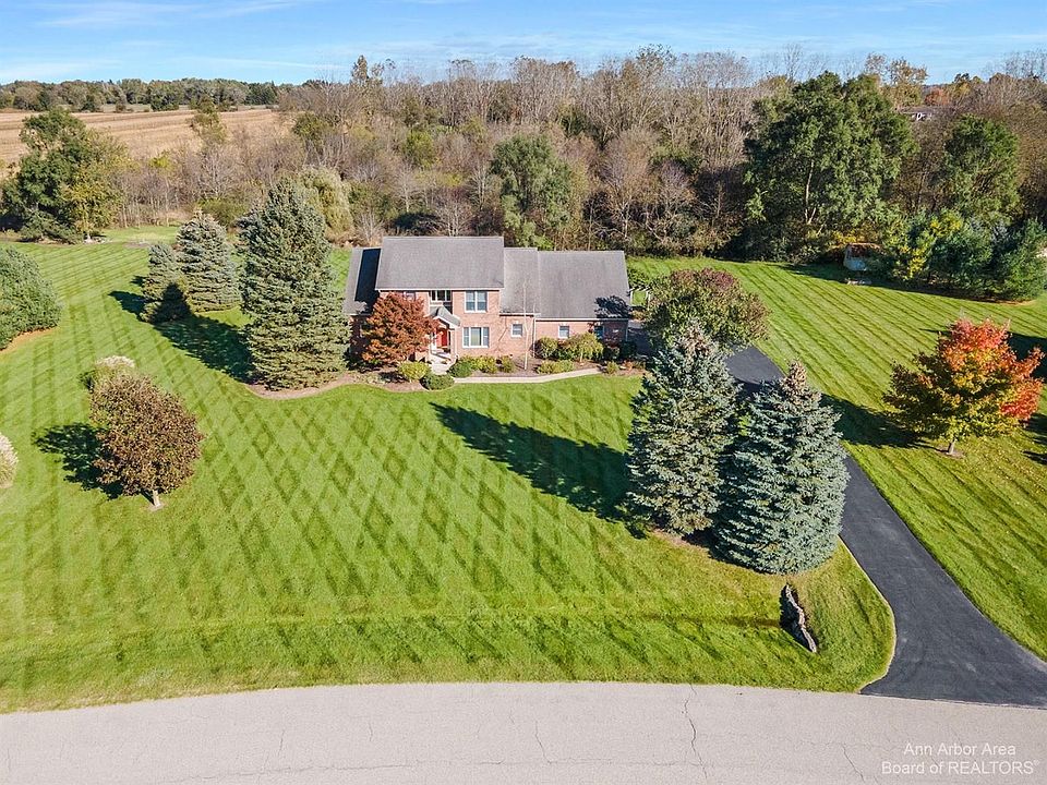 1st image of 5635 Shelly Ct